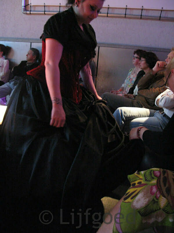 Lingerie historisch korset corset Lijfgoed workshop opleiding Annet van Maanen 15