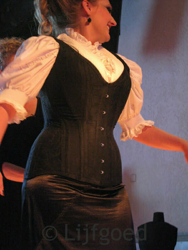 Lingerie historisch korset corset Lijfgoed workshop opleiding Annet van Maanen 30