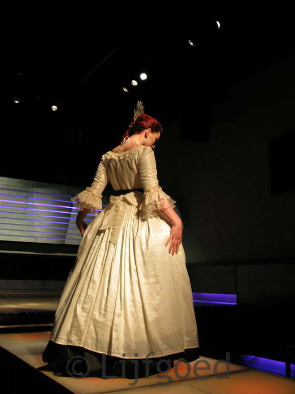Lingerie historisch korset corset Lijfgoed workshop opleiding Annet van Maanen 47