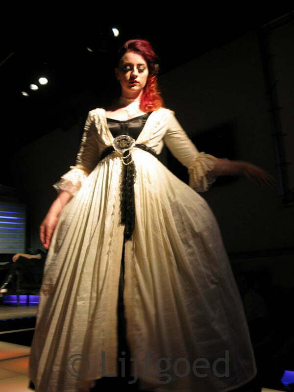 Lingerie historisch korset corset Lijfgoed workshop opleiding Annet van Maanen 49