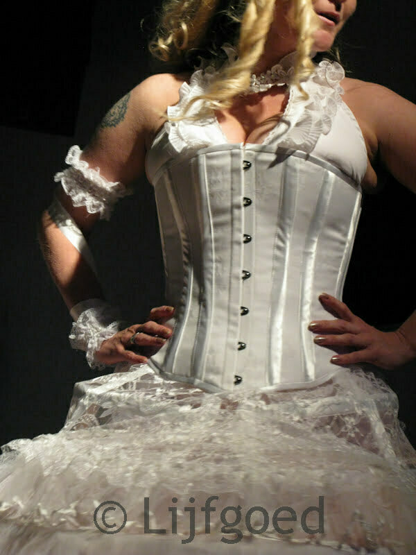 Lingerie historisch korset corset Lijfgoed workshop opleiding Annet van Maanen 80