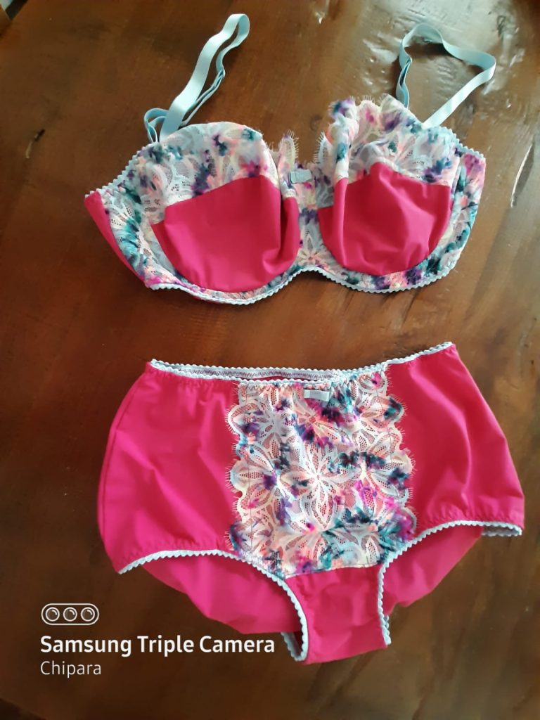 zelf gemaakt lingerie setje