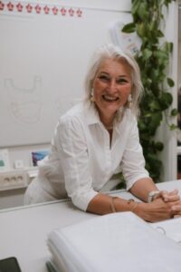 Cassandra in het leslokaal van Lijfgoed